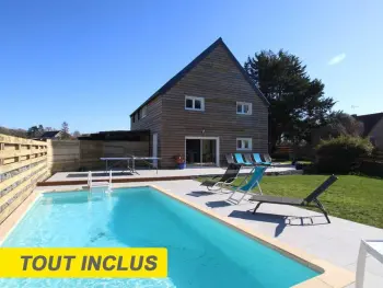 Gite à Jullouville,Maison familiale avec piscine chauffée, proche plage et port, idéale pour vacances en tribu FR-1-362-1072 N°977933