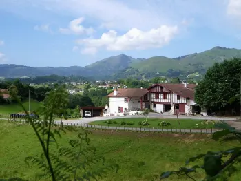 Casa rural en Sare,Gîte dans ferme avec terrasse et cheminée à Sare FR-1-384-147 N°977942