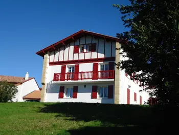 Casa rural en Guéthary,Charmant Gîte Familial avec Jardin, entre Biarritz et Saint-Jean-de-Luz FR-1-384-439 N°977962