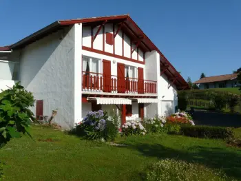 Gite à Villefranque,Gîte moderne près de Bayonne avec terrasse privative, Wi-Fi et tout compris FR-1-384-570 N°977967