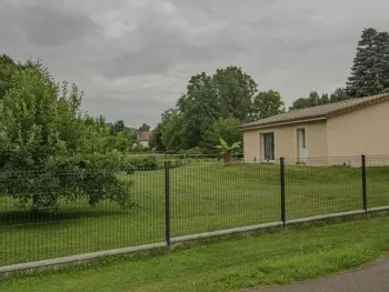 Casa rural en Saint Mards en Othe,Charmante maison avec jardin clos, proche d'Aix-en-Othe, idéale pour randonnées et détente en famille FR-1-543-292 N°978025