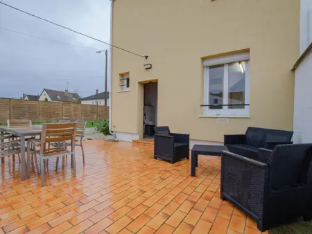 Maison mitoyenne des années 50 avec jardin et animaux admis proche de Troyes - Photo 2