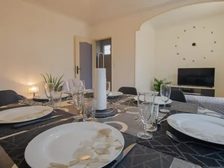 Maison mitoyenne des années 50 avec jardin et animaux admis proche de Troyes - Photo 5