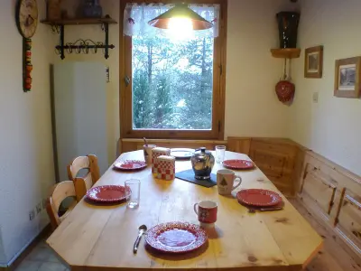 Appartement à Samoëns, Appartement 2 pièces avec mezzanine, balcon et parking près centre Samoëns - L978039