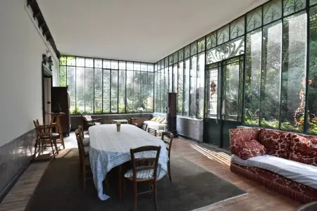 Château des Lambeys, Maison en Bourgogne avec Piscine Privée - Photo 1