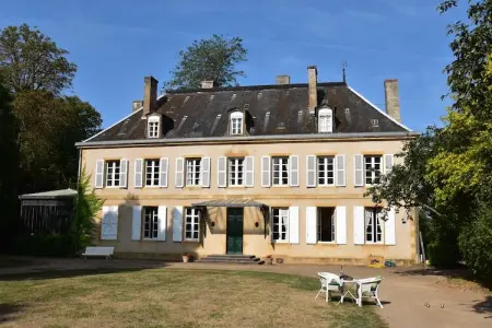 Château des Lambeys, Maison en Bourgogne avec Piscine Privée - Photo 5
