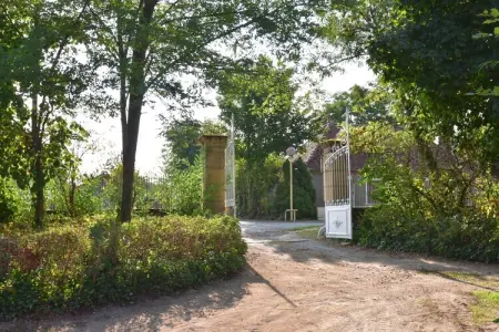 Château des Lambeys, Maison en Bourgogne avec Piscine Privée - Photo 38