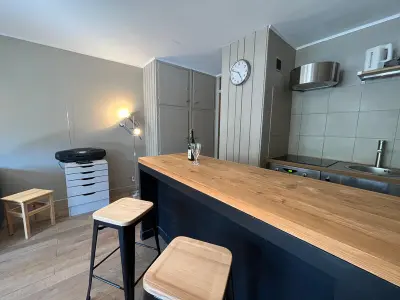 Apartamento en Pra Loup, Studio lumineux à Pra-Loup, proche pistes et commerces, avec parking privé et box à ski - L978450