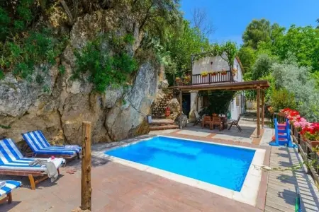 El Tajil, Ferme au bord de la rivière à Algarinejo - Photo 21