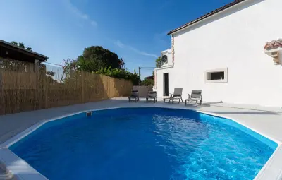 Maison à Tinjan, Villa Rosa Kringa - L978836