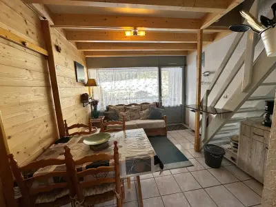 Appartement à Villard de Lans, Charmant 2 pièces, dernier étage, calme, navette ski, ludiparc, non-fumeur, animaux OK - L979219