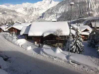 Chalet à Courchevel, Chalet traditionnel à Courchevel 1850, vaste, bien situé, idéal pour familles, 10-11 pers. - L979230