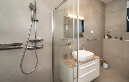 Location Maison 8 personnes à Posedarje - Photo 31