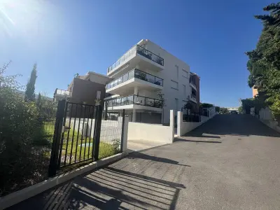 Appartement à La Ciotat, Appartement T3 climatisé avec terrasse à La Ciotat – Idéal pour 4-5 personnes, proche du Vieux Port - N°979341