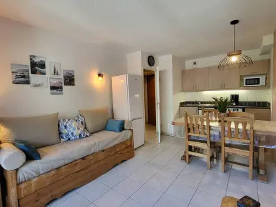 Appartement à Les Orres, Appartement skis aux pieds avec piscine, 4/5 personnes, Les Orres 1800 - L979575