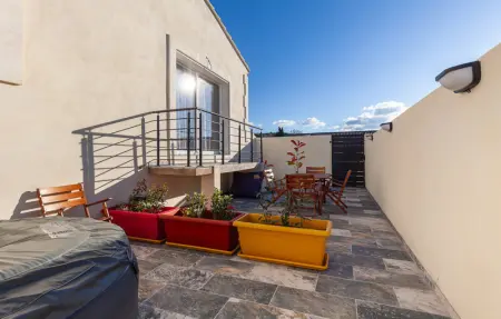 Location Appartement 4 personnes à Eyragues - Photo 1