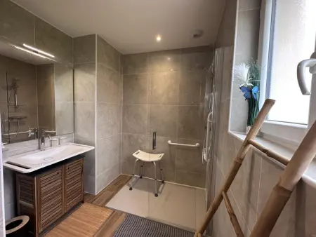 Gîte cosy avec spa, jeux extérieurs et animaux acceptés - Photo 23