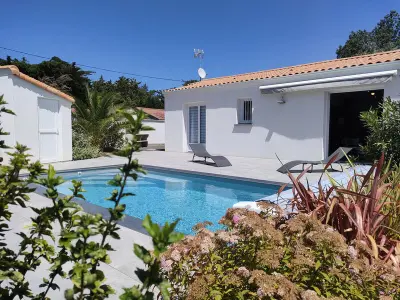 Maison à Saint Jean de Monts, Maison Neuve à Saint-Jean-de-Monts avec Piscine Chauffée, Jardin, et Proche Plage - L979882