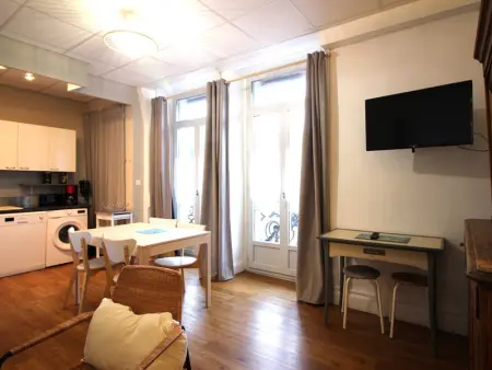 Confortable T3 avec Wi-Fi à 200m des thermes - 5 couchages max - Photo 1