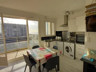 Appartement à Saint Jean de Monts, Studio moderne 4 pers, balcon et plage à 50m - L980045