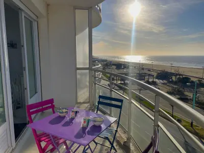 Appartement à Saint Jean de Monts, Studio moderne face mer avec grand balcon à Saint-Jean-de-Monts, classé 1* - L980050