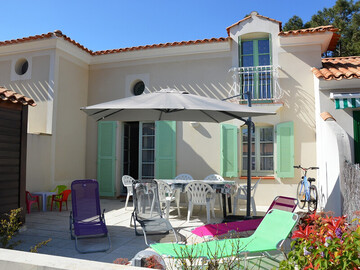 Location Maison à Saint Jean de Monts,Maison chaleureuse avec piscine, proche forêt et plage, à Saint Jean de Monts - Wifi gratuit FR-1-323-441 N°980058