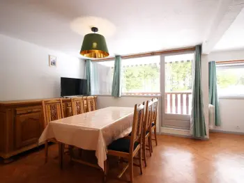 Appartement à Mont Dore,Charmant F2 bis au Mont-Dore avec balcon, au pied des pistes, 6 pers, parking, ascenseur FR-1-415-150 N°980216