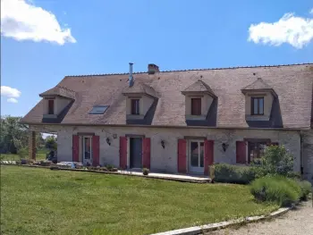 Gite à Rongères,Gîte spacieux avec grand jardin, à proximité de Vichy et attractions, tout confort inclus FR-1-489-486 N°980217