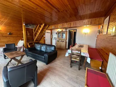 Appartement à Les Carroz d'Arâches, Duplex de 100m² pour 9 personnes au centre proche remontées mécaniques - L980462