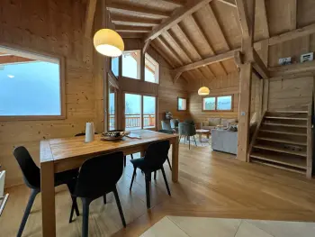 Chalet a Les Carroz d'Arâches,Chalet cosy 5 chambres, 10 pers, parking, Wi-Fi FR-1-572-291 N°980463