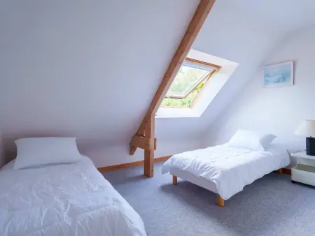 Spacieuse Villa à Crac'h : 4 Ch. pour 8 Pers., Beau Jardin, Proche Plages et WiFi - Photo 11