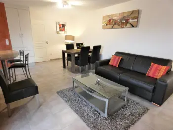 Appartement à Mimizan,Appartement Moderne et Lumineux à Mimizan avec Terrasse, Climatisation, et Vélos Disponibles FR-1-360-540 N°980771