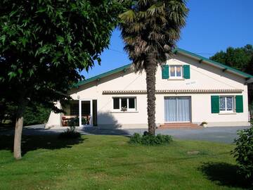 Location Gite à Soustons,Gîte familial avec grand jardin, proche plages, cheminée, animaux acceptés FR-1-360-565 N°980772