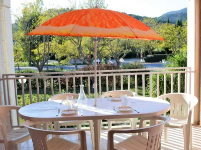 Appartement à Le Lavandou, Appartement 2 pièces, terrasse, parking privé, proche plage, 6 couchages - Le Lavandou - L980954