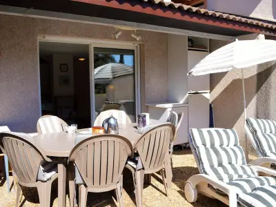 Appartement à Le Lavandou, 2 Pces, 4 Couchages, Terrasse, Parking, Piscine, Proche Plage et Commerces - Le Lavandou - L980958