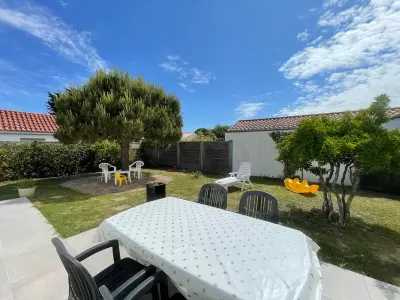 Maison à Saint Hilaire de Riez, Maison plain-pied à Saint-Hilaire-de-Riez, près de la mer, idéale pour 6 pers., jardin et terrasse - L980966