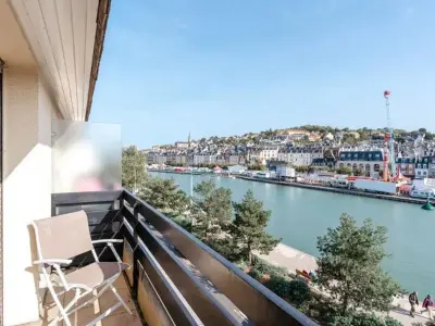 Appartement à Deauville, Bel appartement 2 pièces avec balcon, à 2 min de la gare - L980983