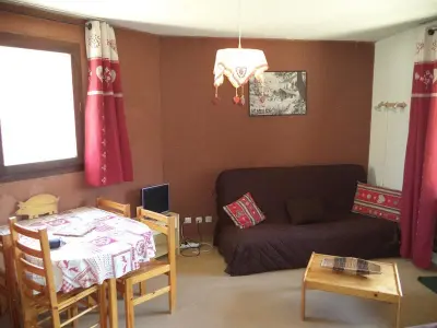 Appartement à Les Orres, Studio lumineux 4 pers au pied des pistes avec balcon - Les Orres - L981098