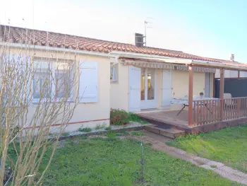 Maison à Grues,Charmante Maison T3 avec Jardin, Proche Plage et Commerces, Animaux Admis sur Demande FR-1-476-206 N°981109