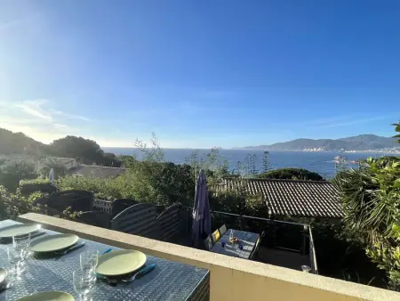 Maison de vacances 4 pièces avec vue mer, climatisation et parking à Porticcio - Photo 24