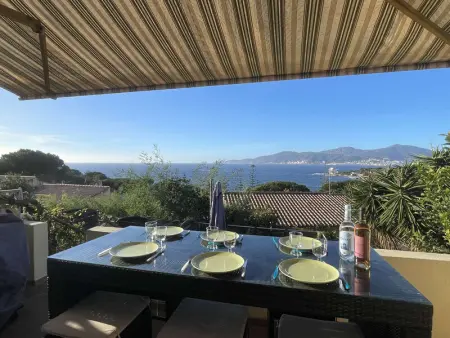 Maison de vacances 4 pièces avec vue mer, climatisation et parking à Porticcio - Photo 26