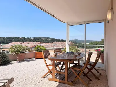 Appartement à Le Lavandou, Appartement 2P avec Piscine, Clim, Parking - Le Lavandou - L981264