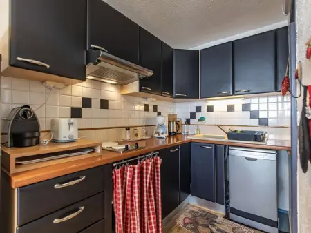 Studio cabine 5 pers, balcon, cuisine équipée, casier à ski - Photo 3