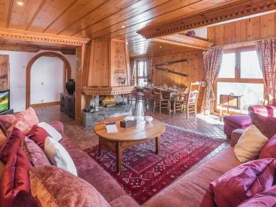 Appartement à Courchevel 1850, Courchevel 1850 - Appartement skis aux pieds avec spa, cheminée et piscine, 3 chambres - N°981279