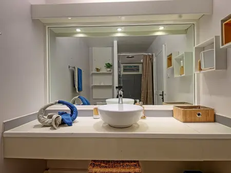 Studio de luxe avec piscine, clim, Wi-Fi - Proche plage - Photo 5