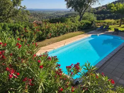 Villa à La Londe les Maures, VILLA  VERDE Villa climatisée pour 10 personnes avec piscine chauffée et vue mer à La Londe les Maures 760225 N°772979