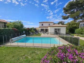 Villa in Six Fours les Plages, Piscine, climatisation, internet fibre, plage à pied, moderne ... 362112 N°596901