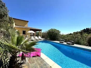 Villa à La Londe les Maures,Le Cros Maravenne Villa climatisée pour 10 personnes avec piscine privée, vue sur les collines et la mer, sur le domaine de Valc 869852 N°819852