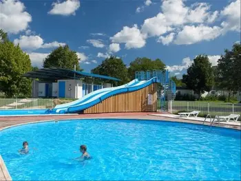 Chalet à Parcey,Camping Les Bords de Loue - SANS SANITAIRES AVEC DOUCHE (MAX 4 adultes + 2 enfants) 913364 N°982561