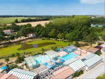 Chalet à Saint Julien des Landes,Camping Paradis la Bretonnière - CHALET PRESTIGE 24m² (PREMIUM) (MAX 4 adultes + 1 enfants) 913484 N°982569